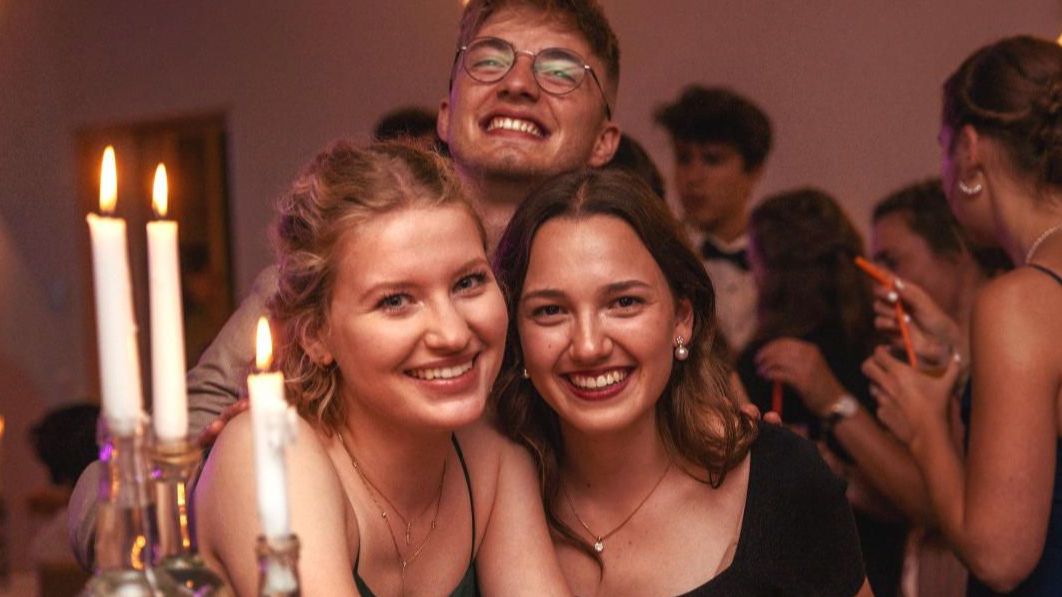 663c943c6e6937d08e488087_Maxi_Vroni_und_Sophie_f7df650d8b.jpg